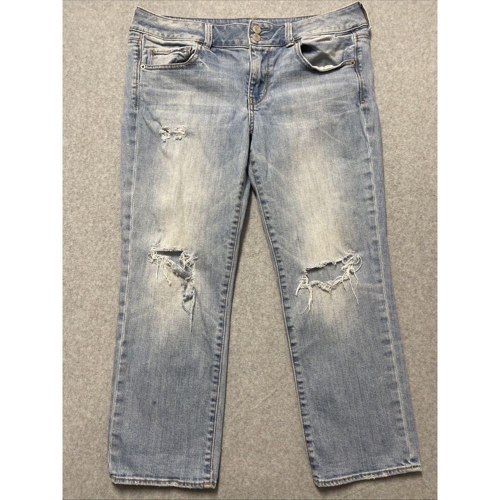 America Eagle Women's Artist Cropped Distressed Jeans Size 12
